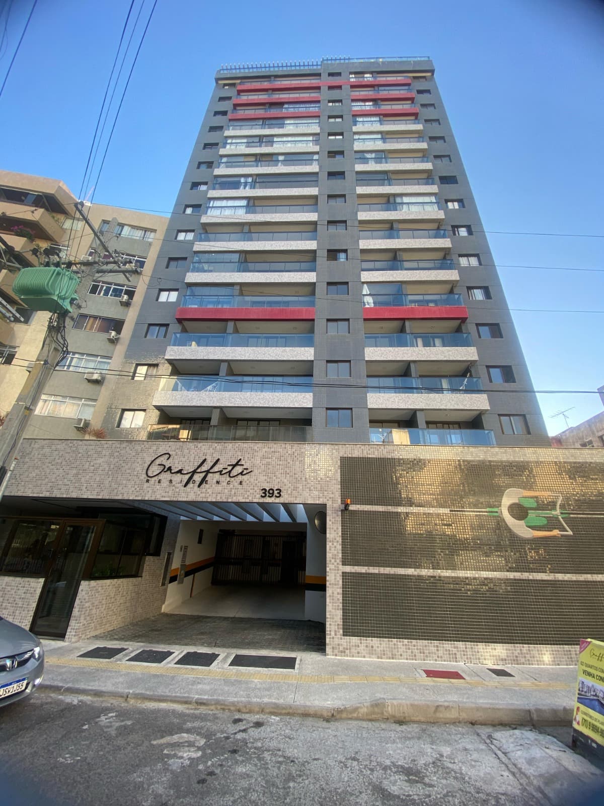 Apartamento 2 quartos com 2 varandas no Costa Azul